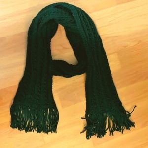 💎2/$20 HAND KNITTED SCARF